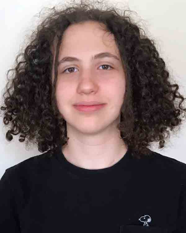 HEGEDUS Julia